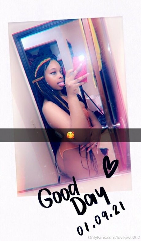 Nacktes geleaktes OnlyFans-Foto von Lovepw0202