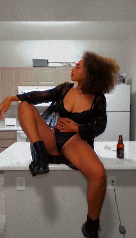 Nacktes geleaktes OnlyFans-Foto von Venusatone