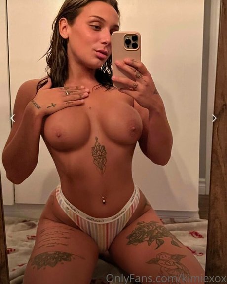 Nacktes geleaktes OnlyFans-Foto von Kimiexox