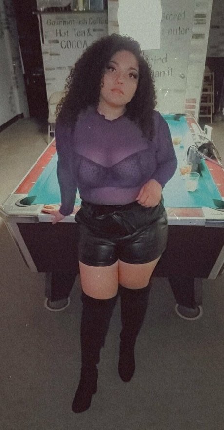 Nacktes geleaktes OnlyFans-Foto von Hotlips