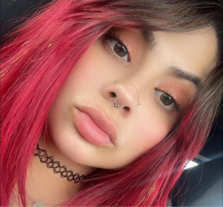 Nacktes geleaktes OnlyFans-Foto von Emilyelixer
