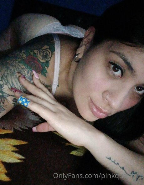 Nacktes geleaktes OnlyFans-Foto von Pinkquartz15