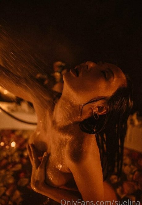 Nacktes geleaktes OnlyFans-Foto von Linaxena