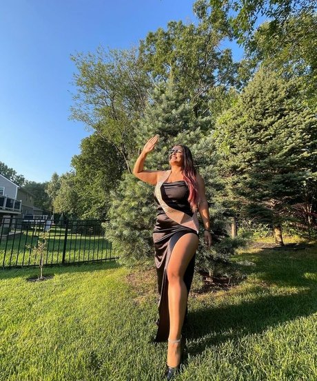Nacktes geleaktes OnlyFans-Foto von Akankshya Rijal