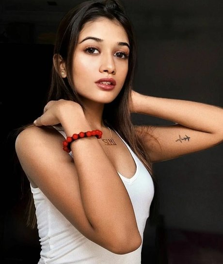 Nacktes geleaktes OnlyFans-Foto von Ridhima Bisht