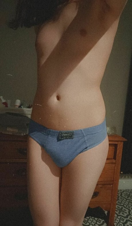 Silkiemoth95