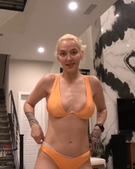 Geovanna Antoinette