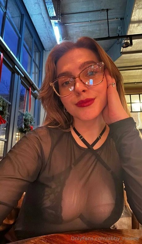 Nacktes geleaktes OnlyFans-Foto von Abbyroseee