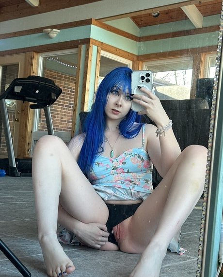 Nacktes geleaktes OnlyFans-Foto von Lunaaquaphine