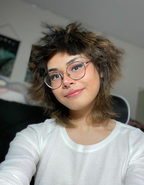 Nacktes geleaktes OnlyFans-Foto von Kianavi