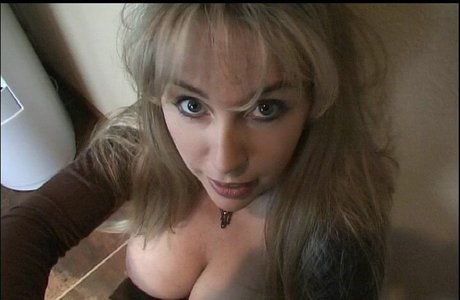 Nacktes geleaktes OnlyFans-Foto von Sandra Otterson