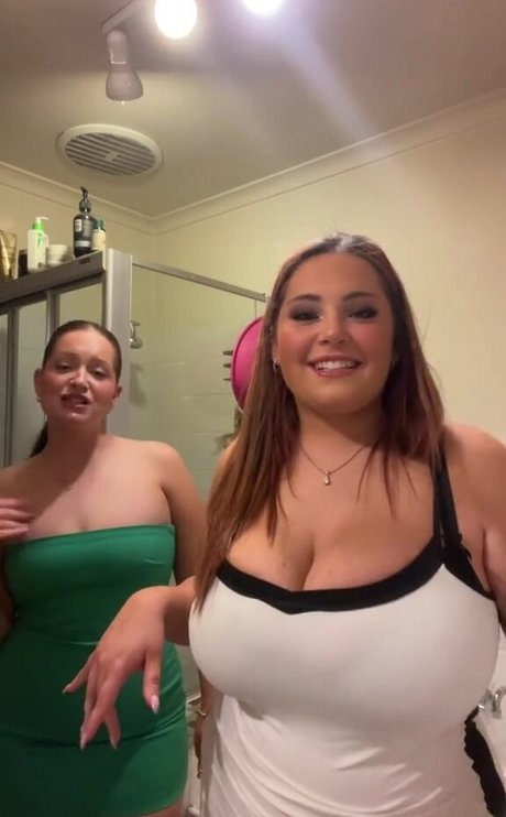 Nacktes geleaktes OnlyFans-Foto von Raphaela S
