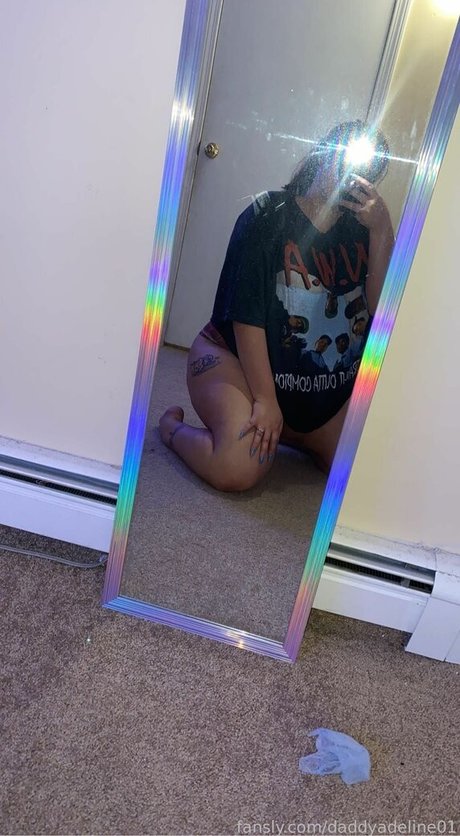 Nacktes geleaktes OnlyFans-Foto von Daddyadeline01