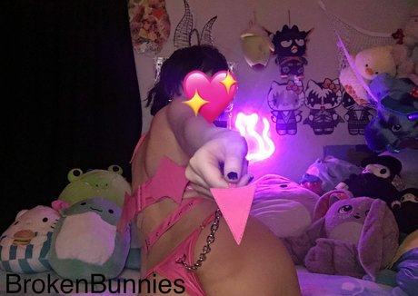 Nacktes geleaktes OnlyFans-Foto von Brokenbunnys