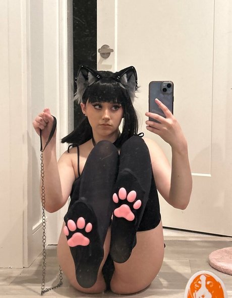 Nacktes geleaktes OnlyFans-Foto von Juliaburch