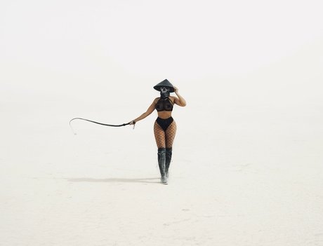La Reina Shaw