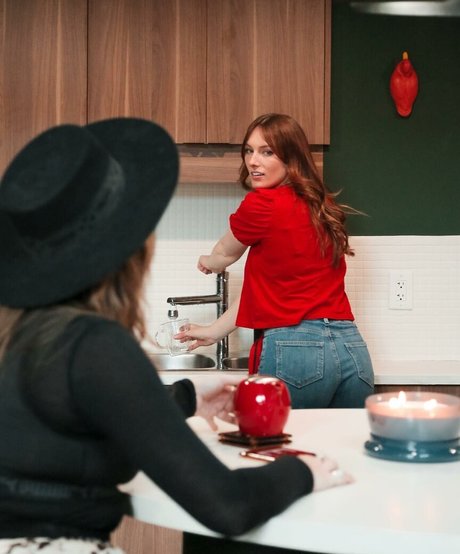 Nacktes geleaktes OnlyFans-Foto von Kelsey Marillis