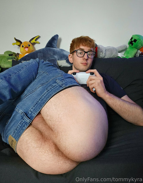 Nacktes geleaktes OnlyFans-Foto von Tommykyra