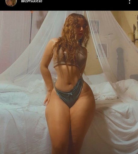 Nacktes geleaktes OnlyFans-Foto von Cherrymariexxo