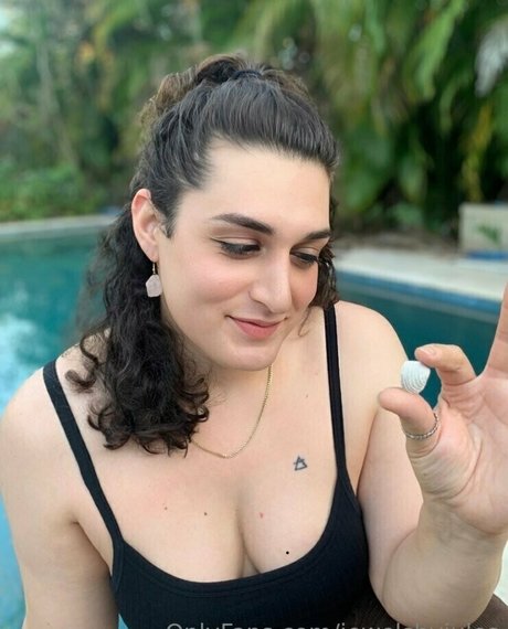 Nacktes geleaktes OnlyFans-Foto von Jewelsbyjules