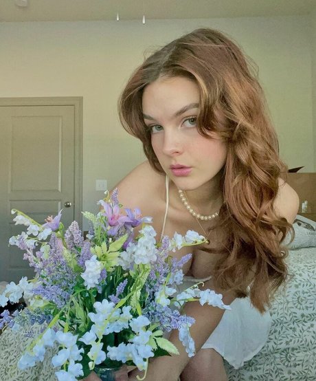 Nacktes geleaktes OnlyFans-Foto von Mckenzie Bell