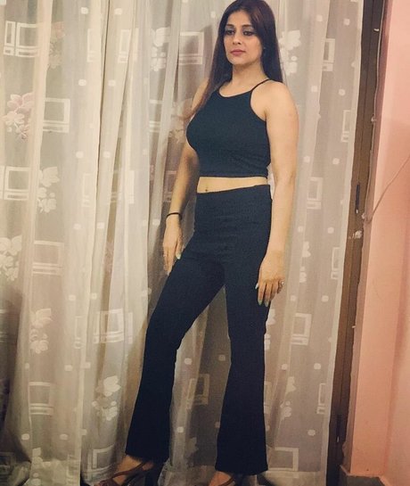 Nacktes geleaktes OnlyFans-Foto von Vansheen Verma Sumbriya