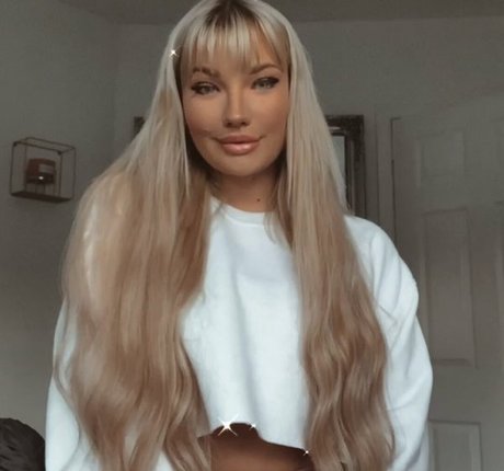 Nacktes geleaktes OnlyFans-Foto von Thelittleblondie