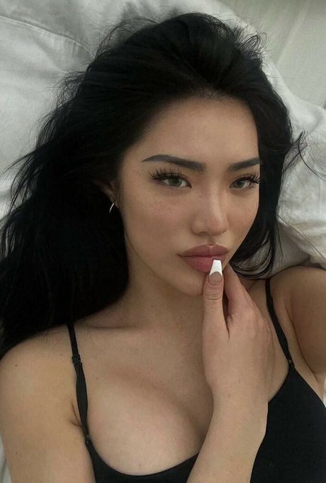 Nacktes geleaktes OnlyFans-Foto von Bbyambi