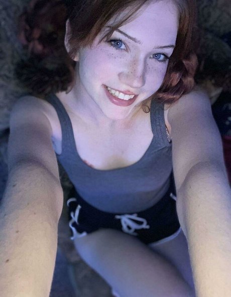 Nacktes geleaktes OnlyFans-Foto von Tora Love