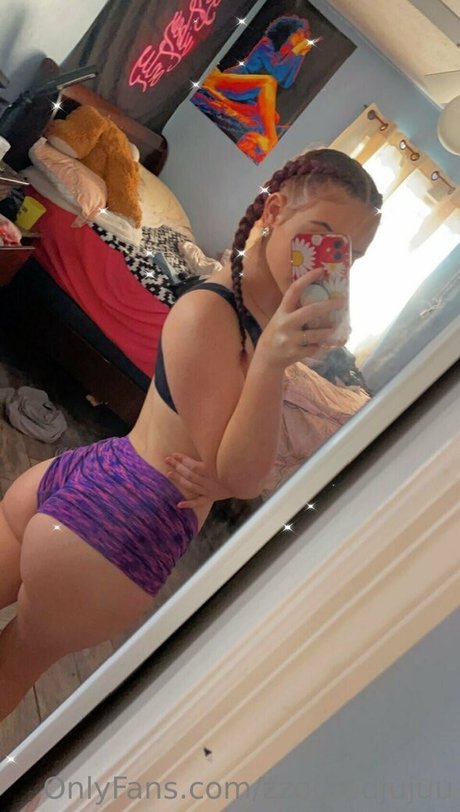 Nacktes geleaktes OnlyFans-Foto von Minezjuju