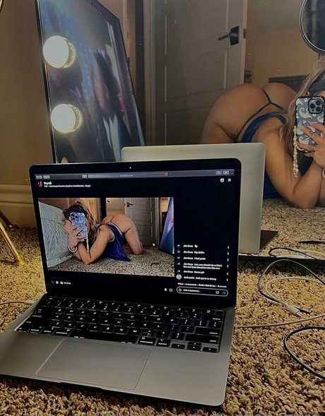 Nacktes geleaktes OnlyFans-Foto von Sageschultz