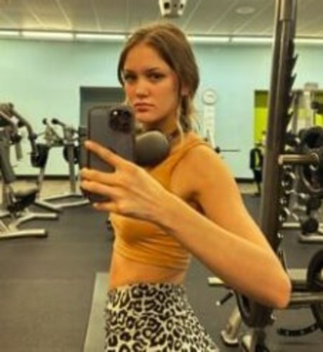 Nacktes geleaktes OnlyFans-Foto von Snowbunbai