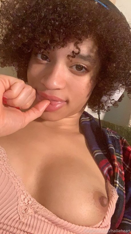 Nacktes geleaktes OnlyFans-Foto von Princess Hallie