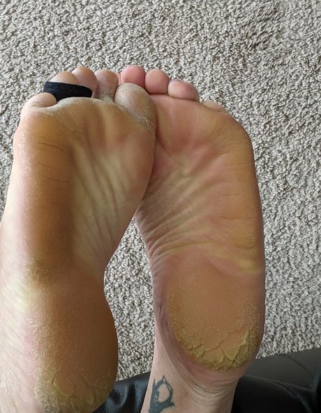 Flirtyf33t94