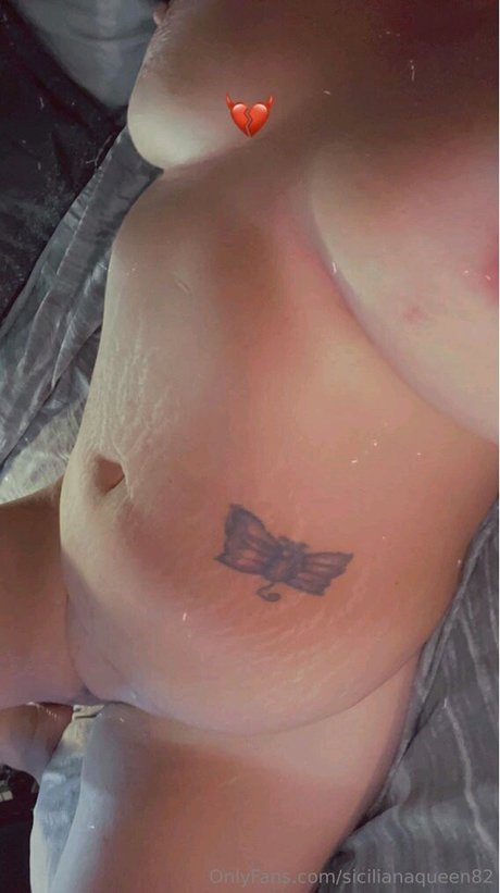 Nacktes geleaktes OnlyFans-Foto von Sicilianqueen1982