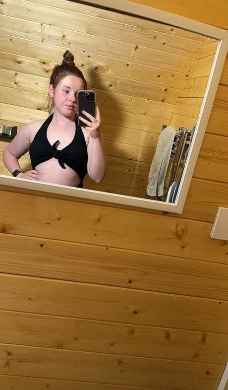 Nacktes geleaktes OnlyFans-Foto von Bekaaahhh
