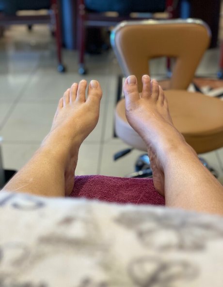 Nacktes geleaktes OnlyFans-Foto von Etherealdemiefeet