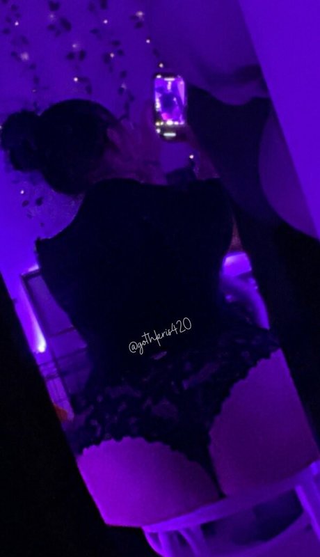 Nacktes geleaktes OnlyFans-Foto von Gothkris420