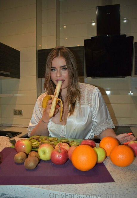 Nacktes geleaktes OnlyFans-Foto von Ameliadiaz