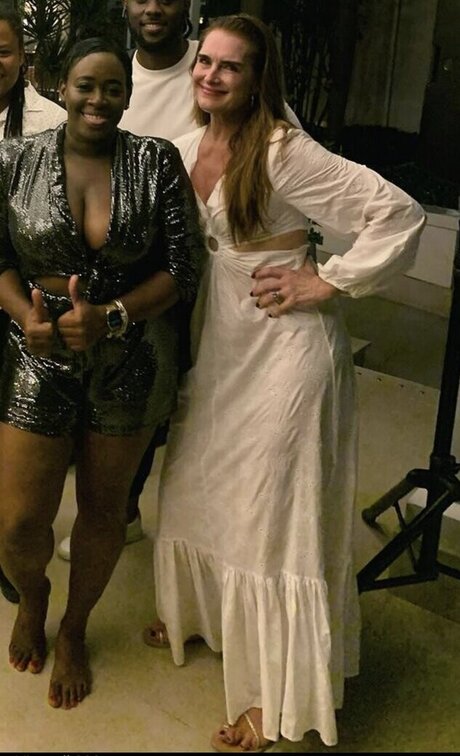 Nacktes geleaktes OnlyFans-Foto von Brooke Shields