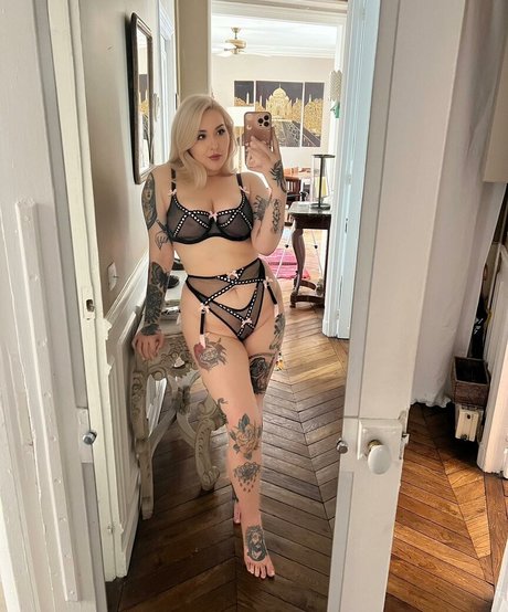Isabella Bloom