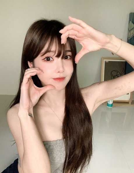 Nacktes geleaktes OnlyFans-Foto von Plppt123