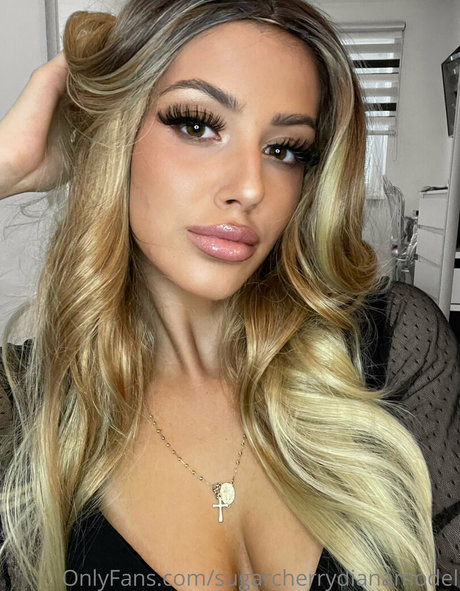 Nacktes geleaktes OnlyFans-Foto von Kinkyyvanessa