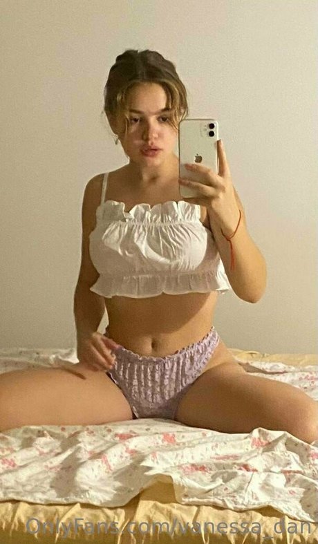 Nacktes geleaktes OnlyFans-Foto von Vanessadan