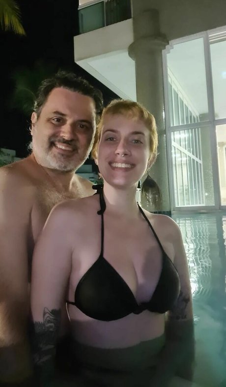 Nacktes geleaktes OnlyFans-Foto von Bela Castelhonebella