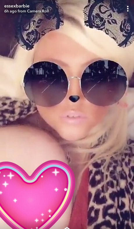 Nacktes geleaktes OnlyFans-Foto von Amy Louise