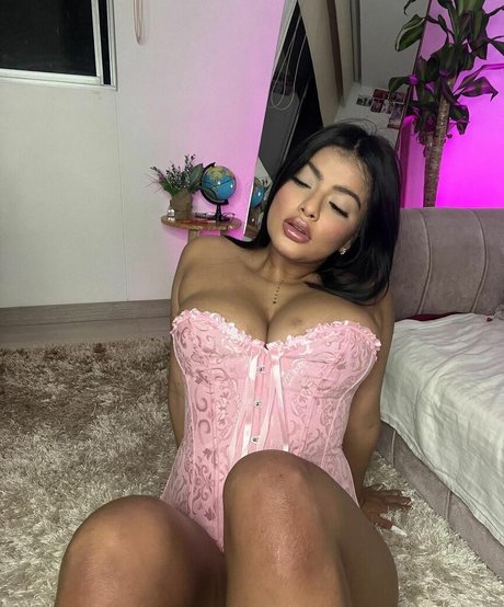 Nacktes geleaktes OnlyFans-Foto von Carameloxox