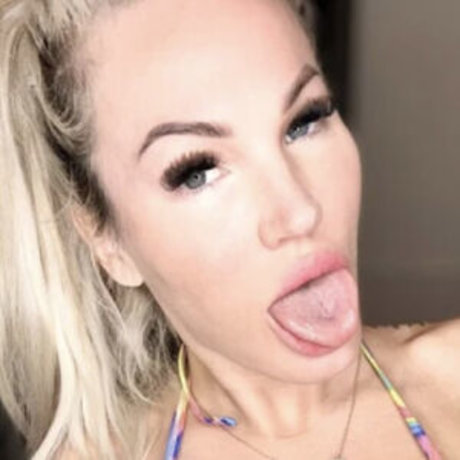 Nacktes geleaktes OnlyFans-Foto von Avajames88