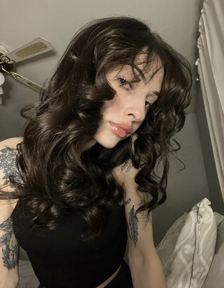 Nacktes geleaktes OnlyFans-Foto von Jadedhunny