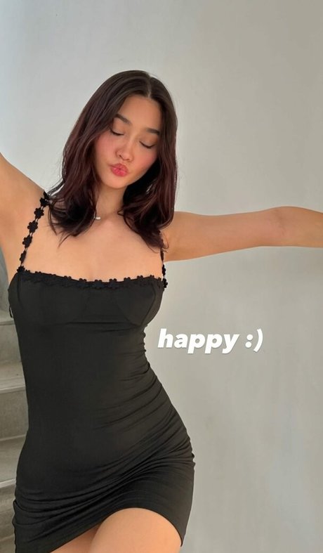 Nacktes geleaktes OnlyFans-Foto von Salysaouk